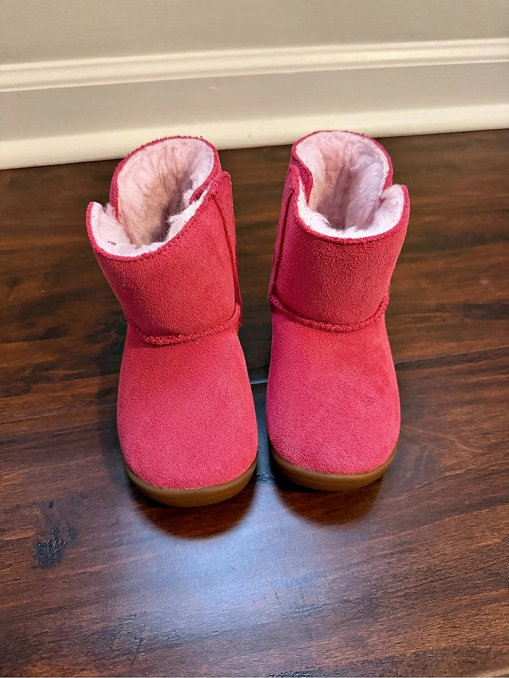 UGG Keelan II Pink Girls US 7 Boots